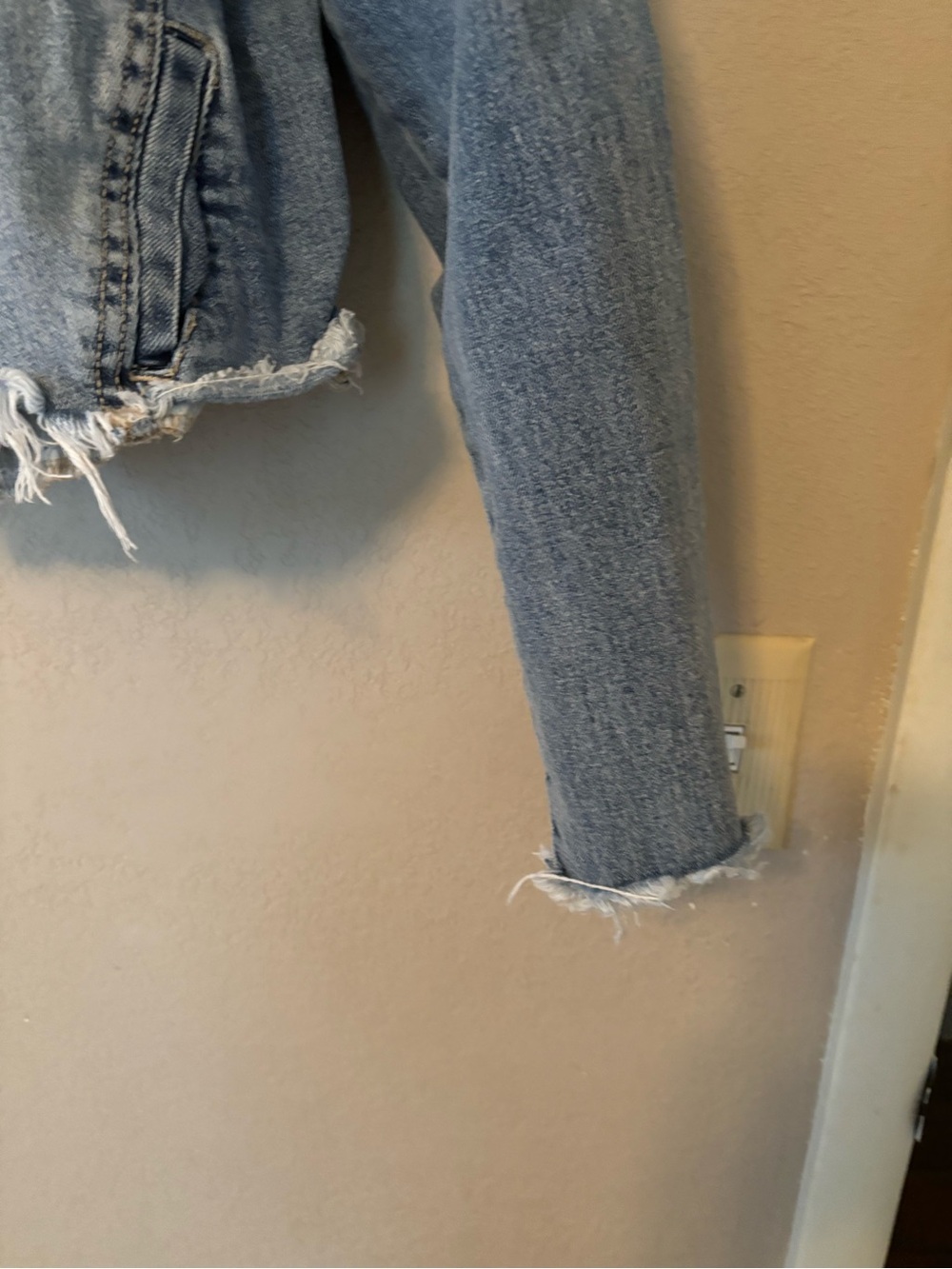 KanCan Light Blue Cropped Denim Jacket with Frayed Hem - Picture 5 of 7